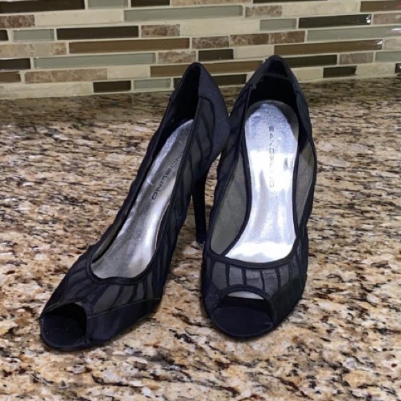 Bandolino black peep toe heels - Picture 2 of 4